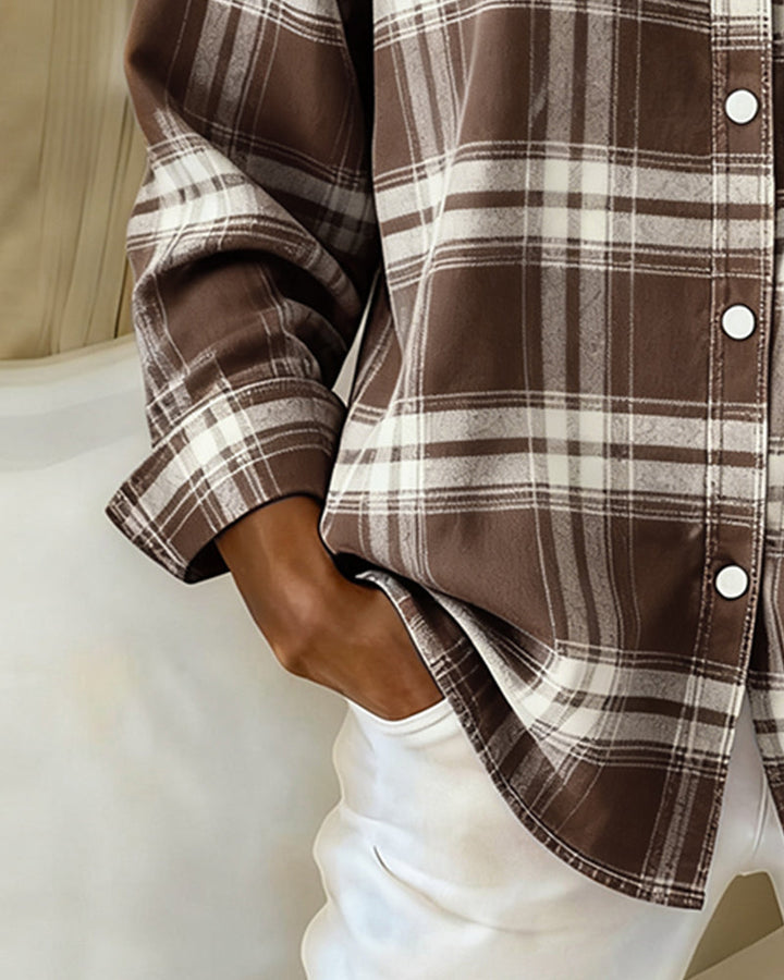 Xenna | Camisa con estampado a cuadros y cuello con muescas
