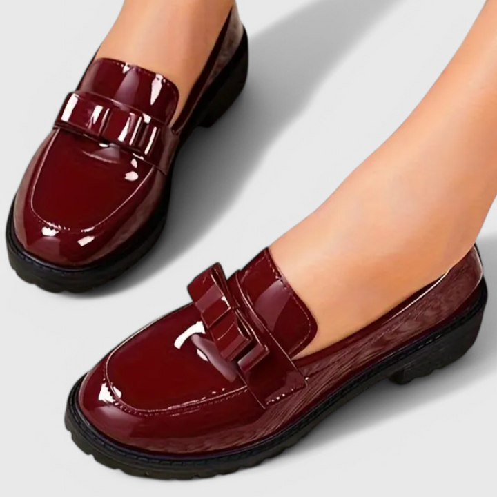 Julie | Mocasines con tacón de bloque y detalle de lazo