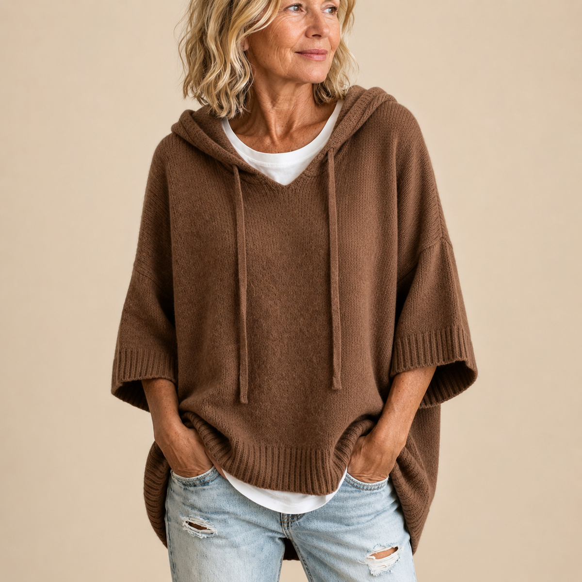 Oriana | Poncho de Punto con Capucha y Mangas Tres Cuartos
