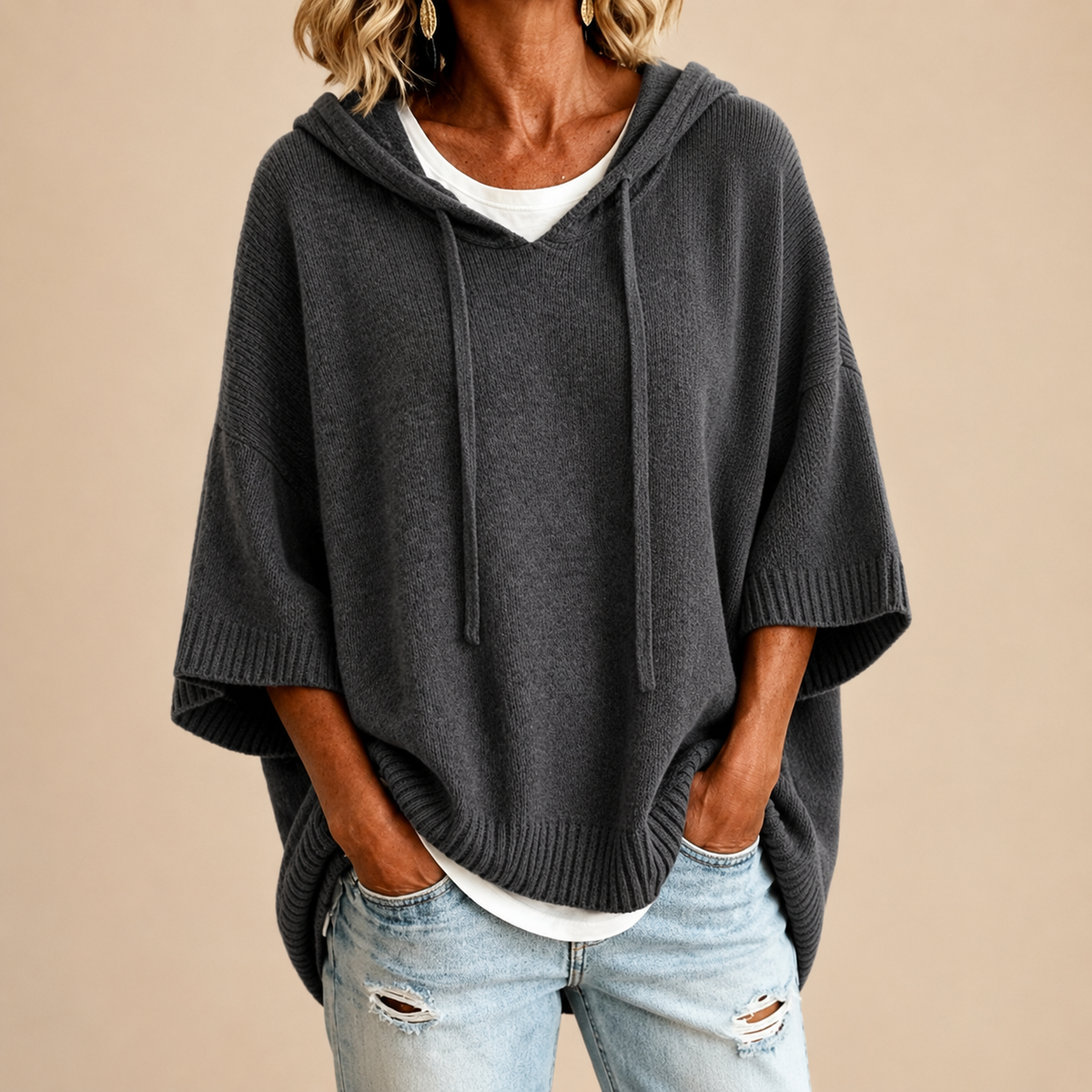 Oriana | Poncho de Punto con Capucha y Mangas Tres Cuartos
