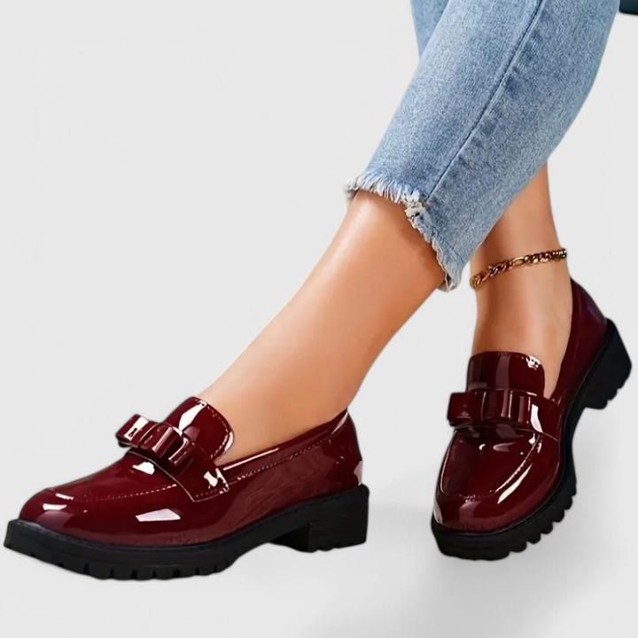Julie | Mocasines con tacón de bloque y detalle de lazo