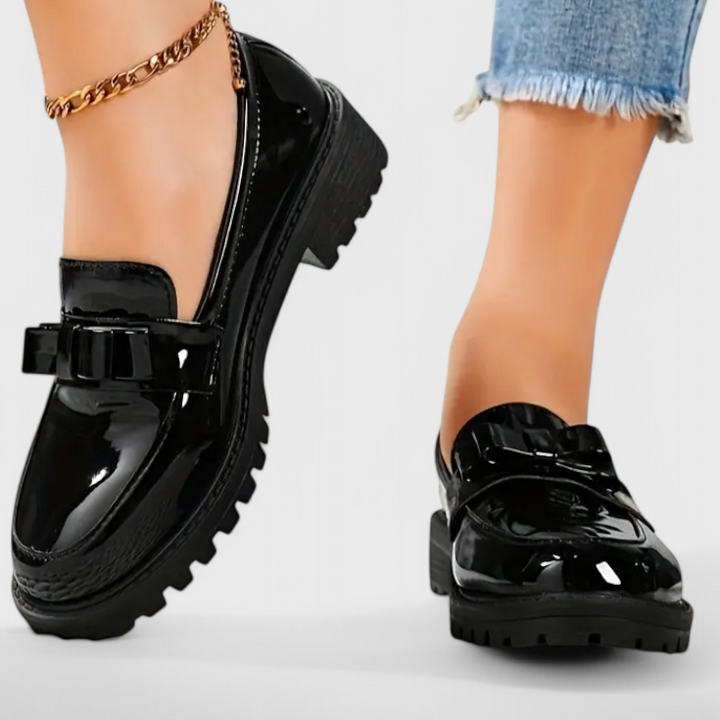 Julie | Mocasines con tacón de bloque y detalle de lazo
