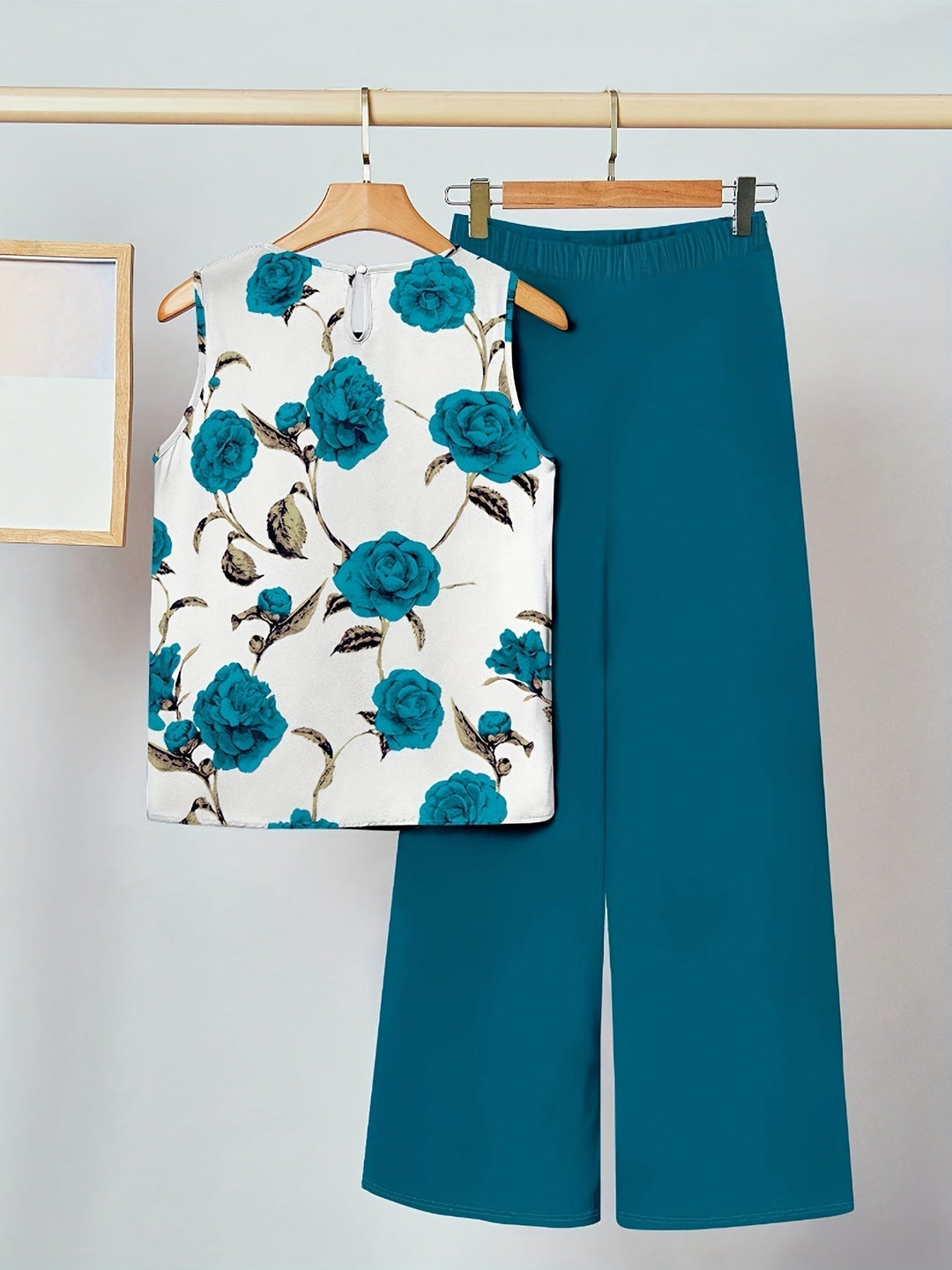 Alicia | Conjunto de dos piezas floral cian