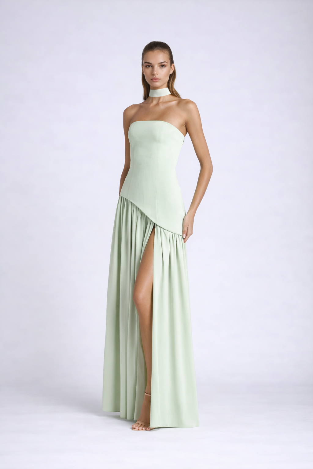Valeria™ | Vestido Largo Elegante con Escote Strapless y Abertura Lateral