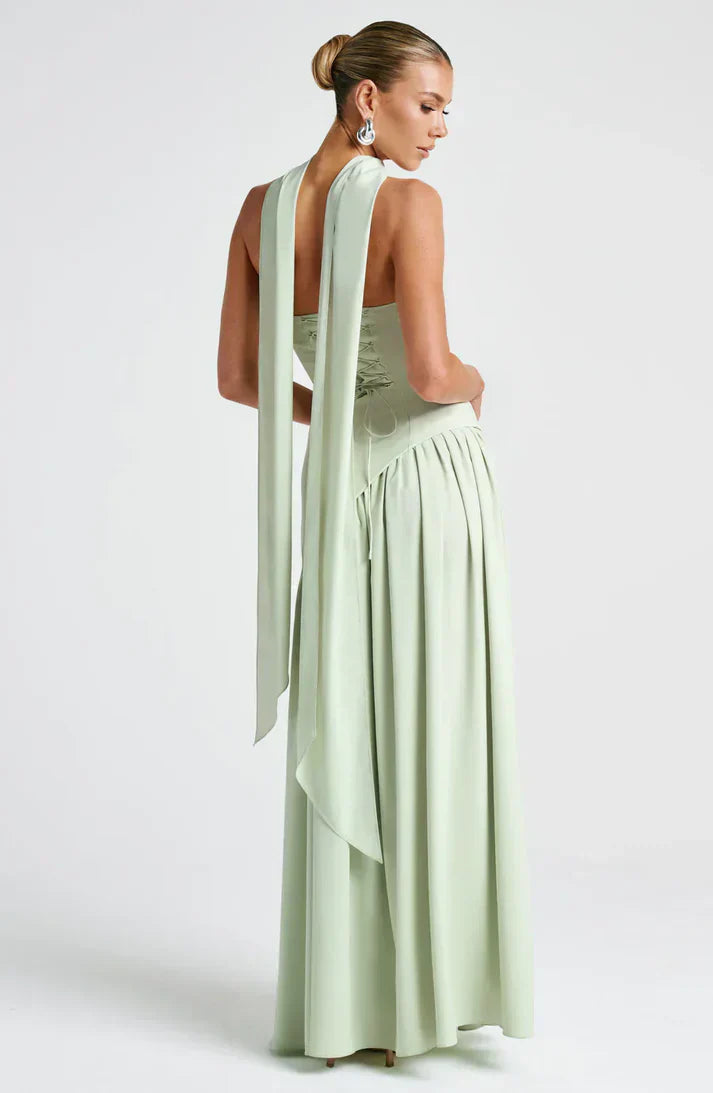 Valeria™ | Vestido Largo Elegante con Escote Strapless y Abertura Lateral